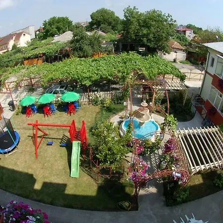 בית הארחה Vila Samantha *
